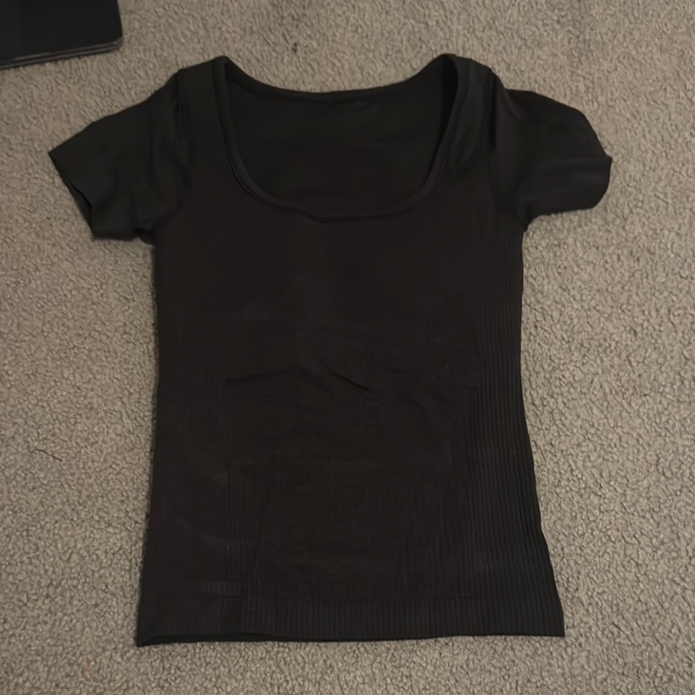 Lululemon Athletica Fitted Black Short Sleeve T-Shirt